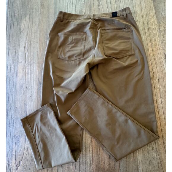 Vuori Men's Meta Slim Athletic Pant - Size 32 - Picture 5 of 10